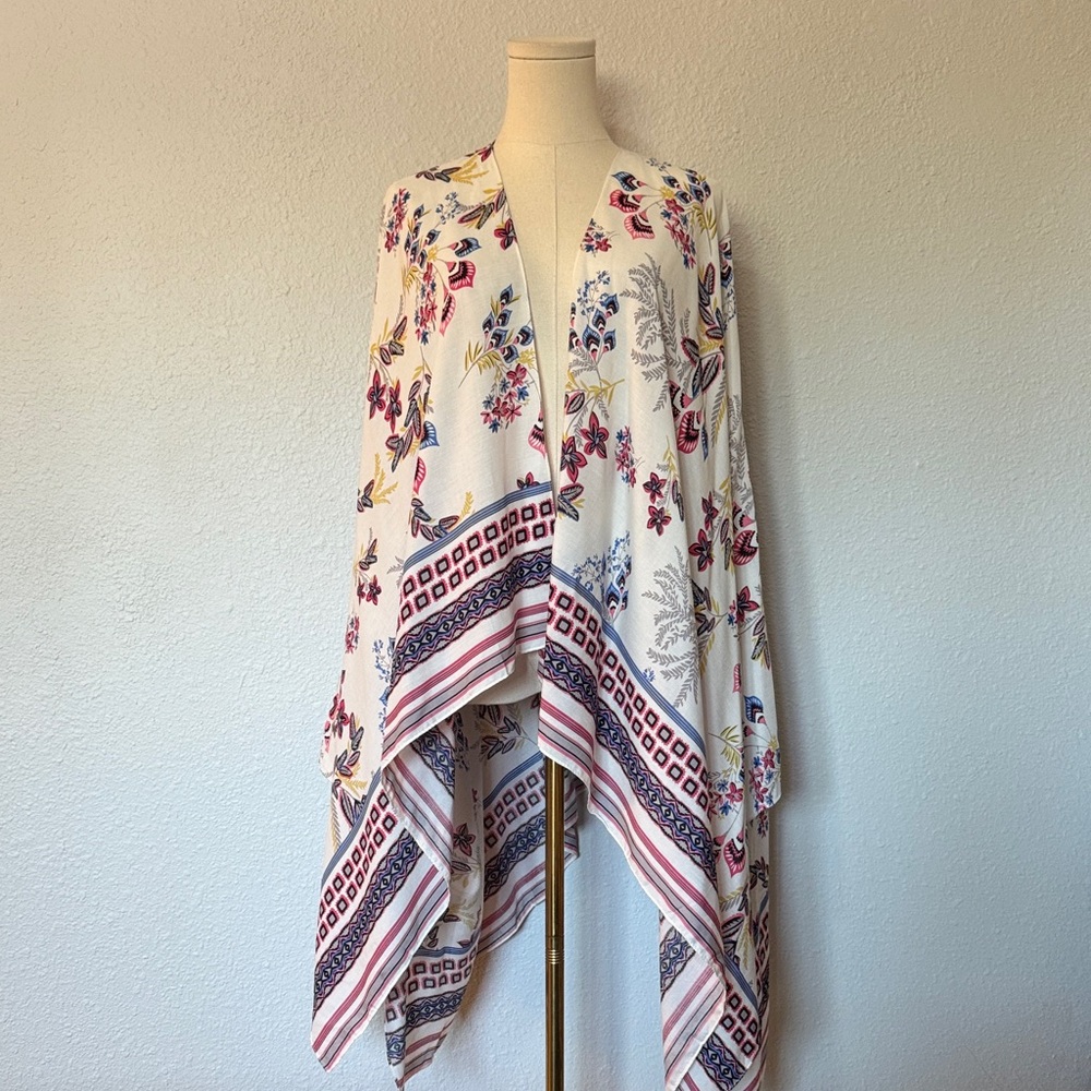 NWOT Kollie More Boho Floral Patterned Kimono Shawl One Size